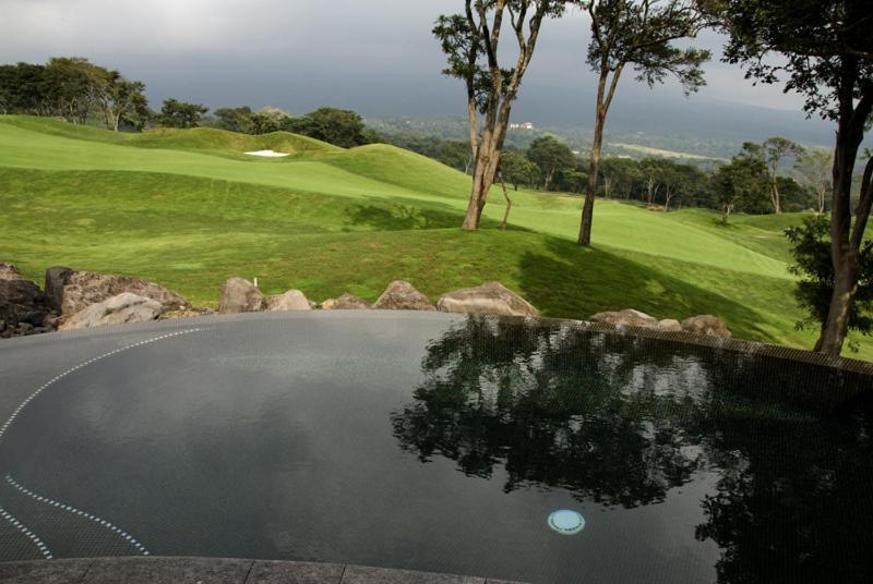Hotel La Reunion Golf Resort And Residences Antigua Bilik gambar