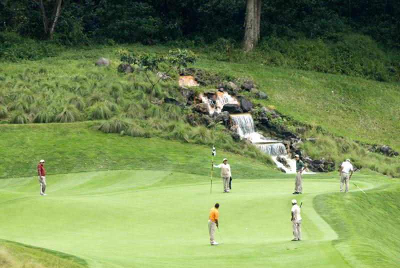 Hotel La Reunion Golf Resort And Residences Antigua Luaran gambar