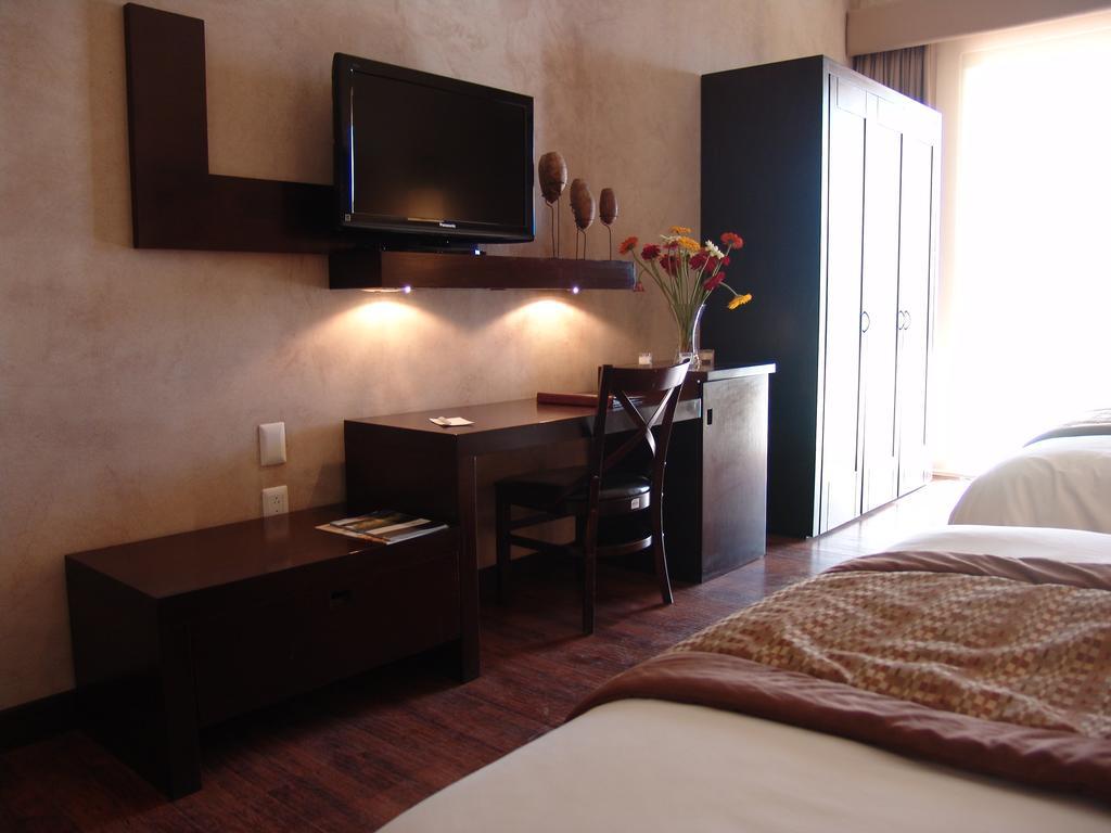 Hotel La Reunion Golf Resort And Residences Antigua Luaran gambar
