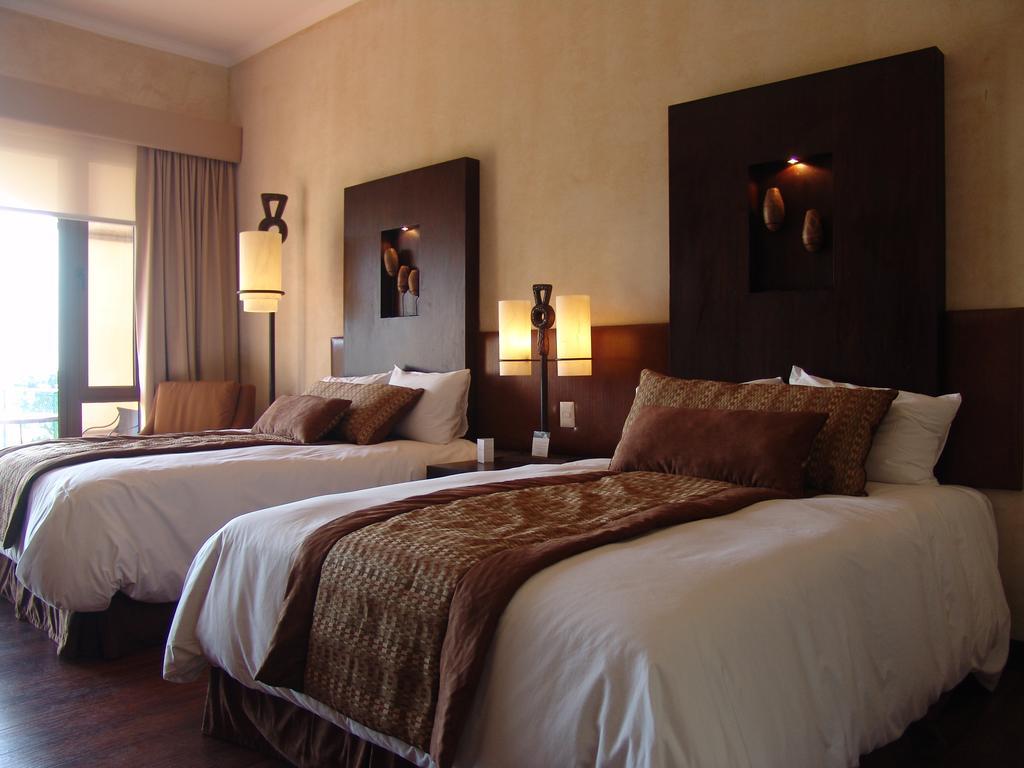 Hotel La Reunion Golf Resort And Residences Antigua Luaran gambar