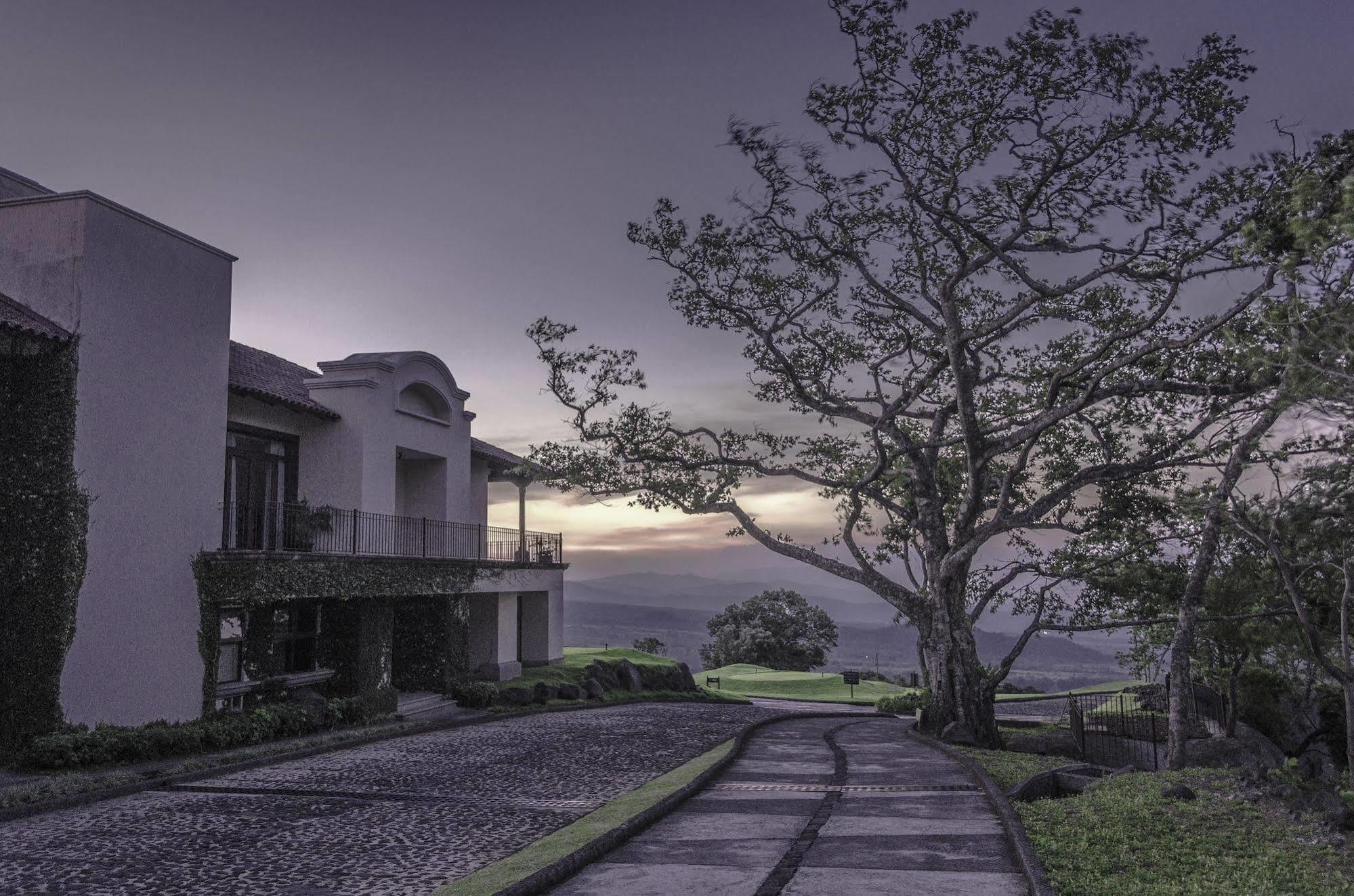 Hotel La Reunion Golf Resort And Residences Antigua Luaran gambar